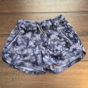 VGUC althela girl shorts small (7)